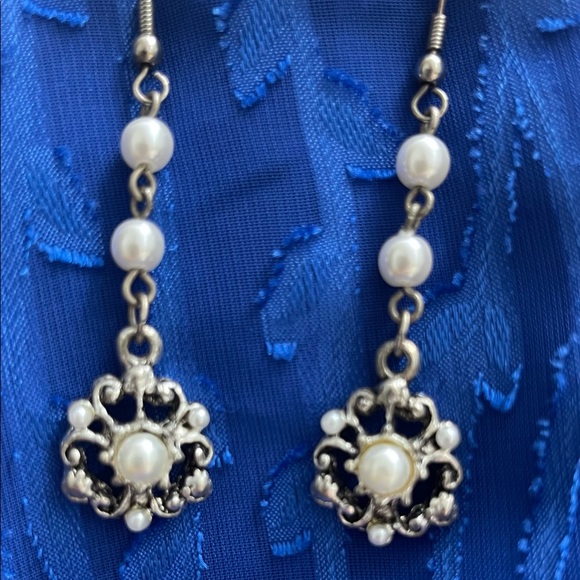 Earrings (Pewter & Pearls) - Picture 2 of 3